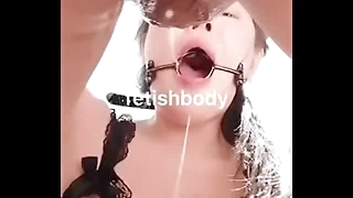 道具强制深喉/口水拉丝/呕声/鼻涕声/眼泪/鼻涕/颜射 类似无套内射的感觉怎一个爽字了得